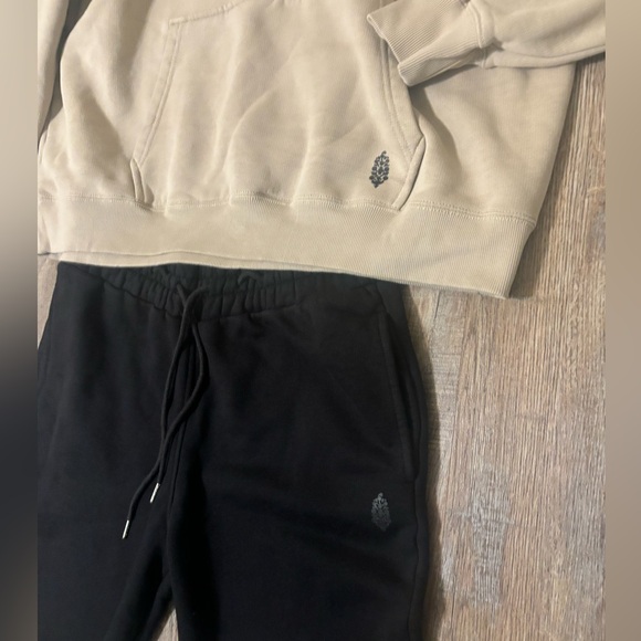 Free People Cut Above Joggers In Black - Picture 11 of 16